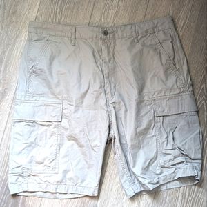 Levi Strauss grey cargo shorts